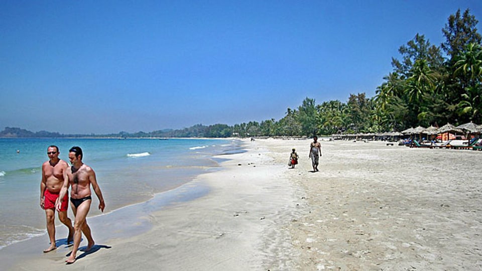 Ein Strand an der Westküste Burmas - die touristische Infrastruktur lässt manchenorts zu wünschen übrig.