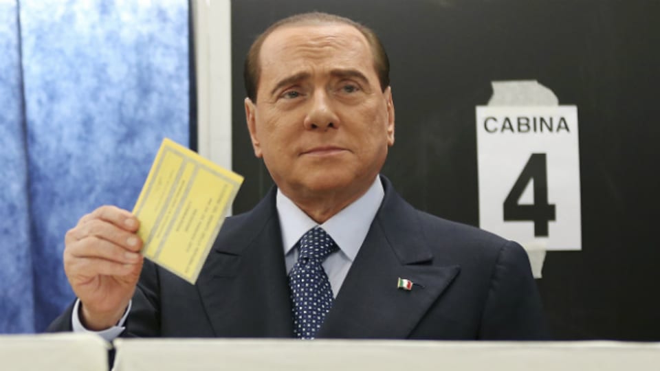 Silvio Berlusconi, hier bei seiner eigenen Stimmabgabe