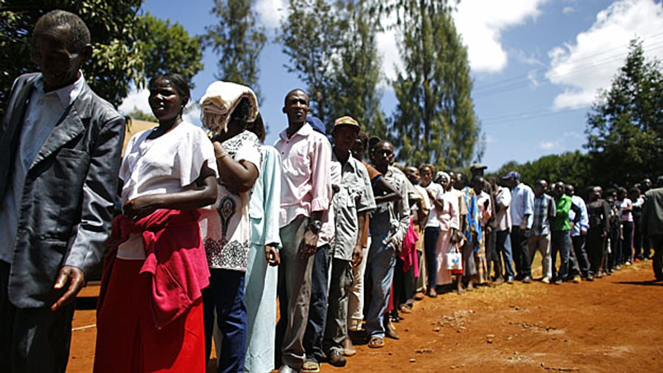 Schlangenstehen zum Wählen in der kenianischen Hauptstadt Nairobi.