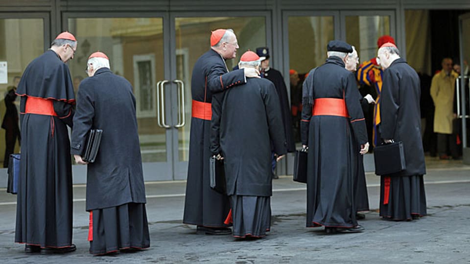 Am Dienstag werden sich alle Kardinäle in der Sixtinischen Kappelle versammeln.