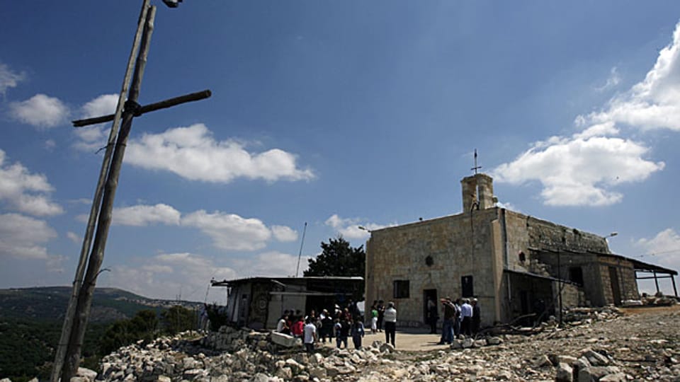 Die Kirche von Iqrit, einem arabischen Dorf im Norden Israels, dessen BewohnerInnen 1948 verjagt wurden.
