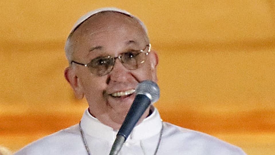 Der argentinische Kardinal Jose Mario Bergoglio wird Papst Franziskus.