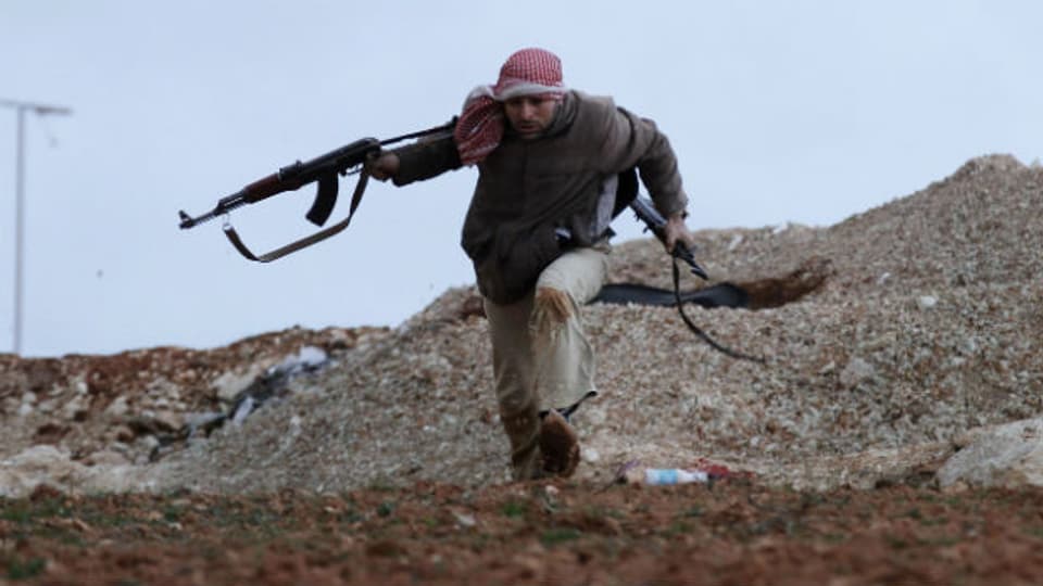 Genehmigt die EU bald Waffen für syrische Rebellen?