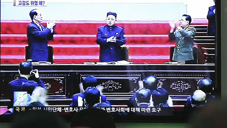 Kim Jong Uns Auftritt am nordkoreanischen Fernsehen