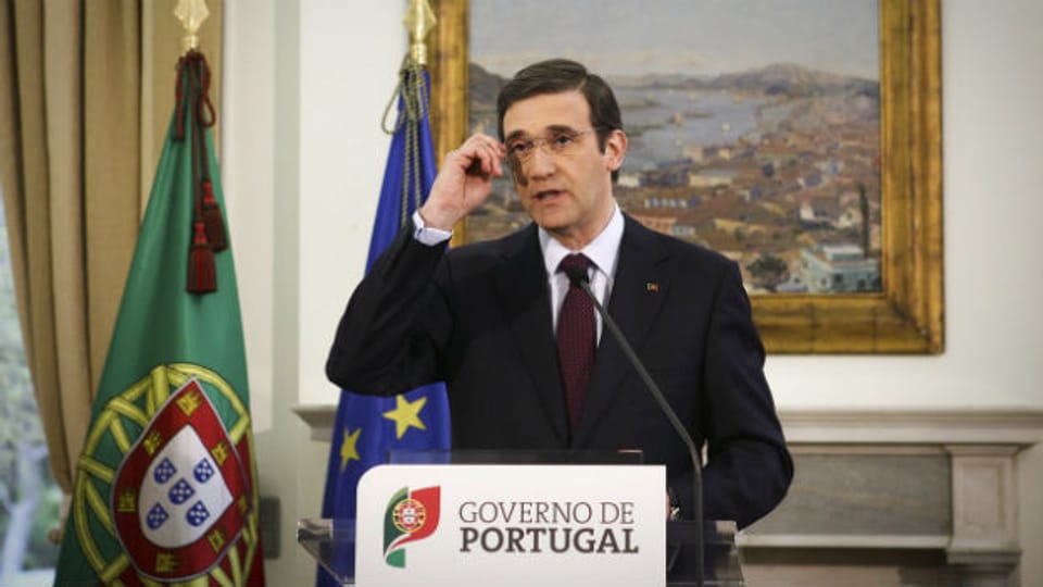 Portugals Regierungschef Coelho bei einer Radio- und Fernsehansprache.
