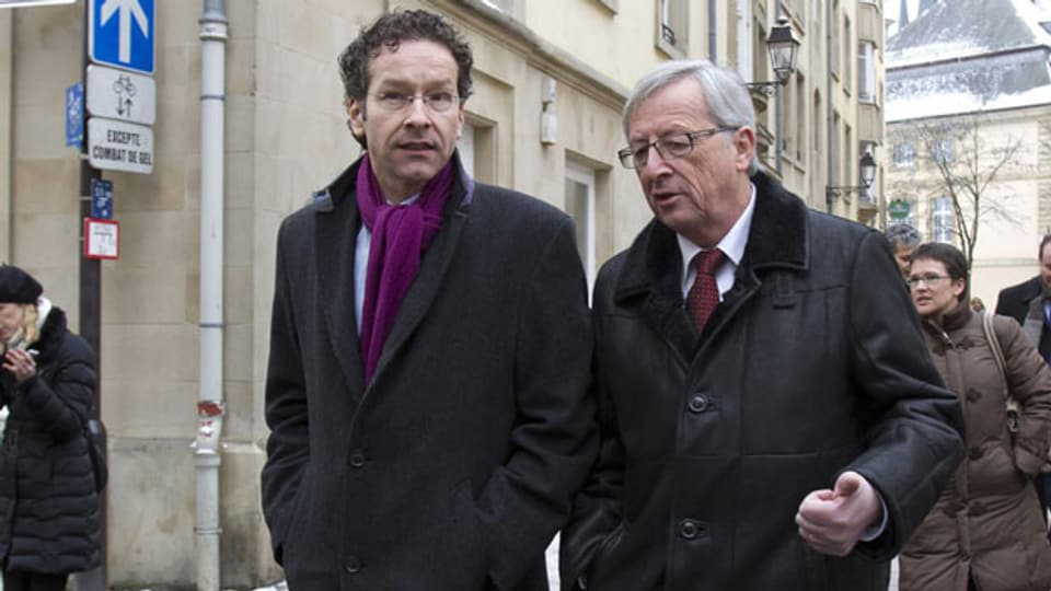 Luxemburgs Premier Claude Juncker (rechts) mit dem dänischen Finanzminister Jeroen Dijsselbloem.