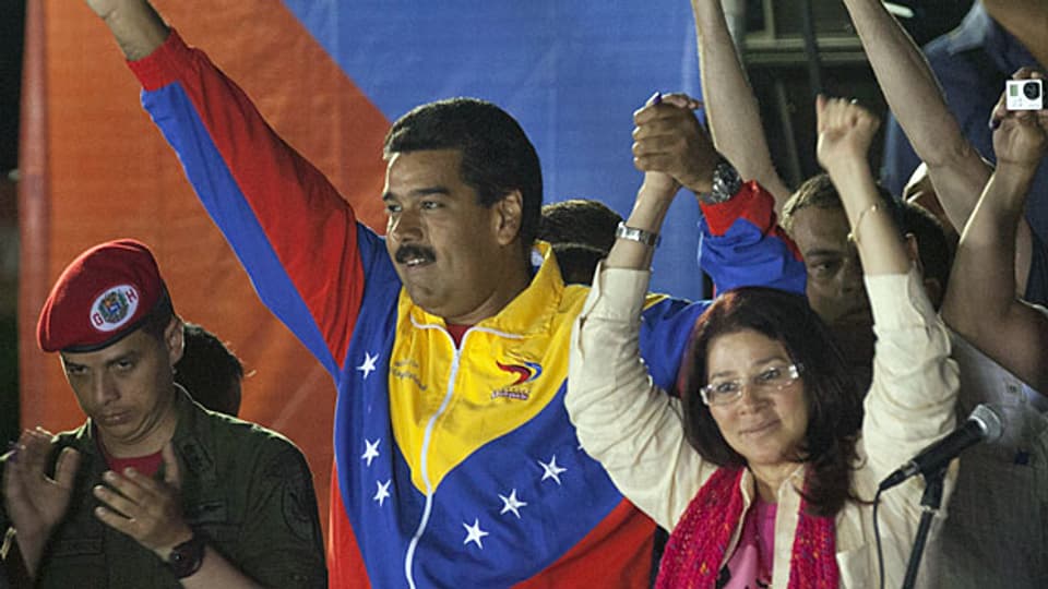 Venezuelas neuer Präsident Nicolas Maduro mit seiner Frau.