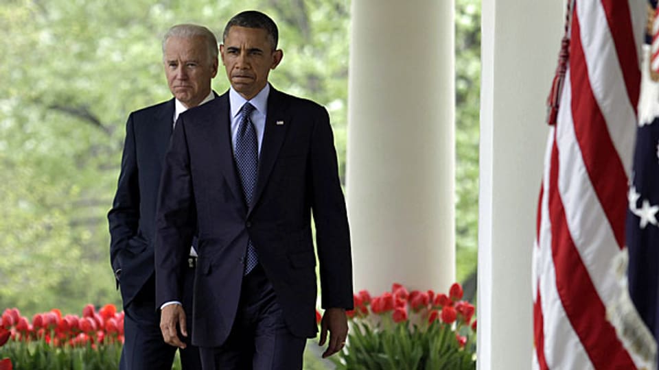 Ein schwerer Gang vor die Presse: US-Präsident Obama und sein Vize John Biden steht die Enttäuschung ins Gesicht geschrieben.