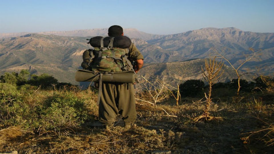 Abzug eines PKK-Kämpfers Richtung Irak.