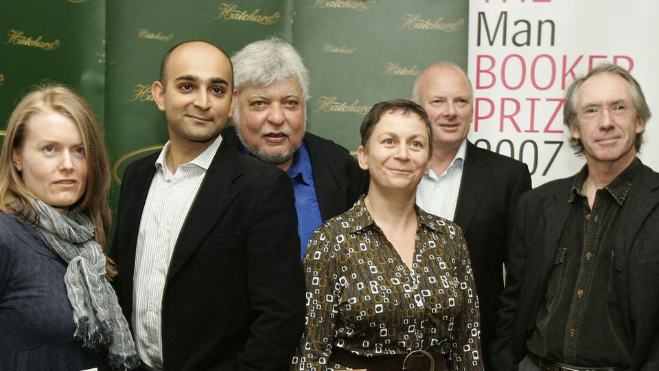 Die Gewinner des Mann Booker Prize for Fiction:  Mohsin Hamid  (zweiter von links) mit «The Reluctant Fundamentalist».