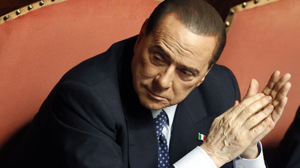 Silvio Berlusconi. Der 76-Jährige darf keine  öffentlichen Ämter mehr übernehmen. Das Urteil ist nicht rechtskräftig, sollte eine der beiden Seiten Berufung einlegen.
