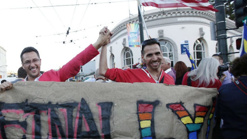 Nach dem Entscheid des Obersten Gerichts, gleichgeschlechtliche Ehen zuzulassen wird am 26. Juni in San Francicso gefeiert