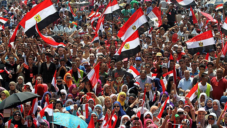 Mursi-GegnerInnen auf dem Kairoer Tahrirplatz, am 2. Juli 2013.