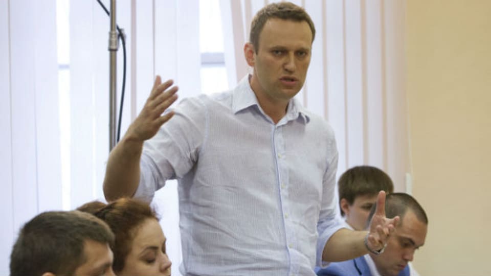 Navalni verteidigt sich vor Gericht in Kirow
