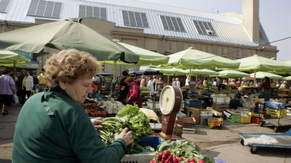 Gemüsemarkt beim Bahnhof Riga.