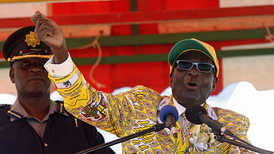 Zimbabwes Präsident Robert Mugabe am 15. Juli auf Wahlkampftour.