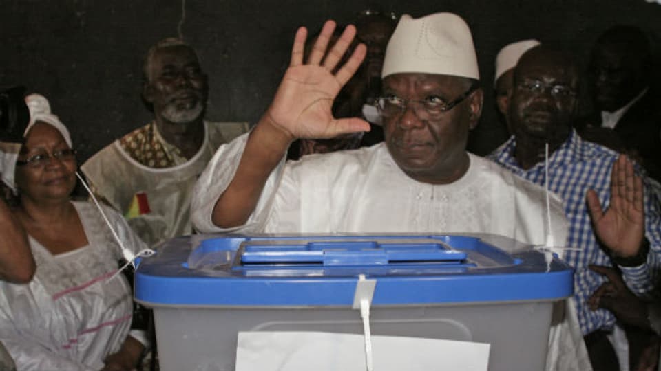 Malis neuer Präsident? Ibrahim Bubakar Keita gibt seine Stimme ab.
