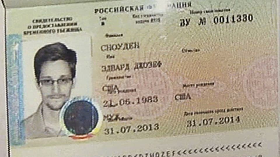 Vorläufiges Asyl: russische Papiere für Edward Snowden.
