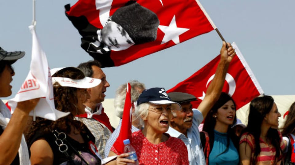 Der Ergenekon-Prozess beschäftigt die Türkei schon lange: hier eine Demonstration dagegen im Juli 2009