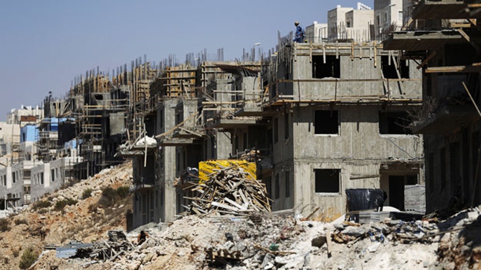 Blick auf eine Baustelle in der Westbank in der jüdischen Siedlung Beitar Illit, nahe Bethlehem am 11. August 2013.