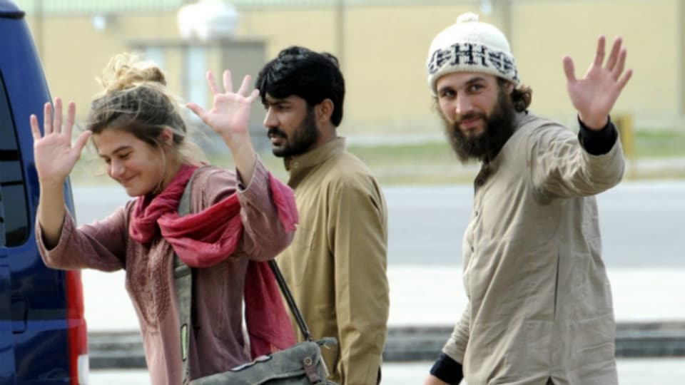Taliban-Geiseln: Daniela Widmer und David Och nach ihrer Flucht im März 2012.