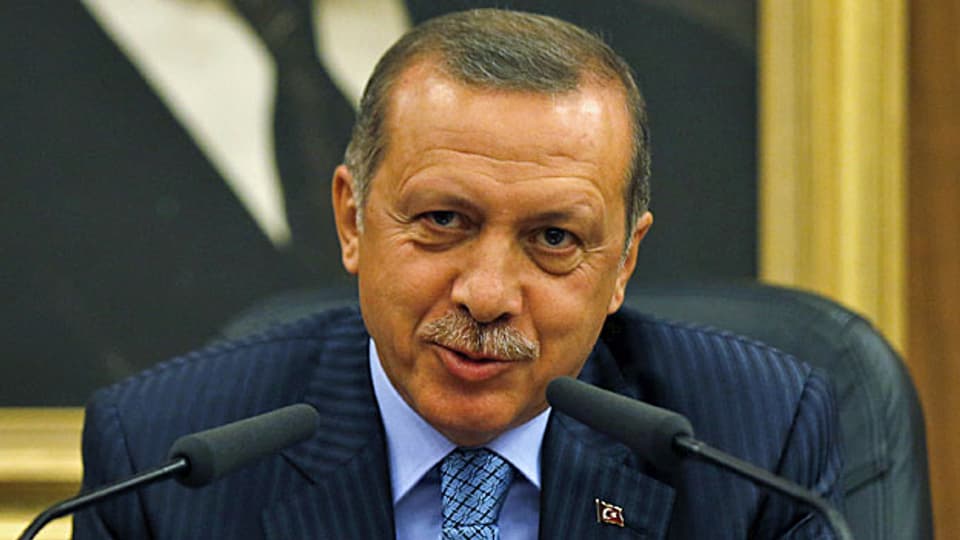 Der türkische Premier Tayip Erdogan befürwortet einen Militärschlag gegen sein Nachbarland Syrien.