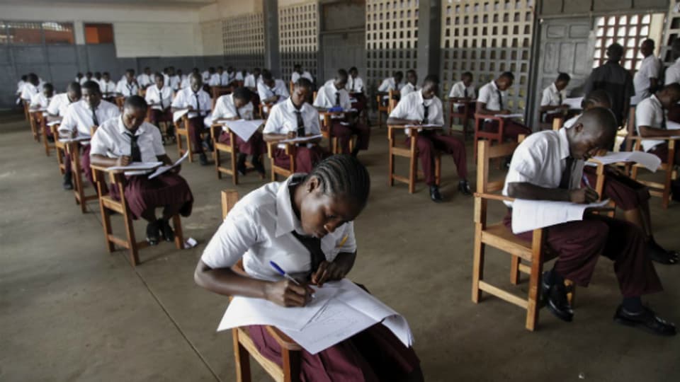 Liberia: alle 25'000 Uni-Anwärterinnen und Anwärter haben die Aufnahme nicht bestanden.