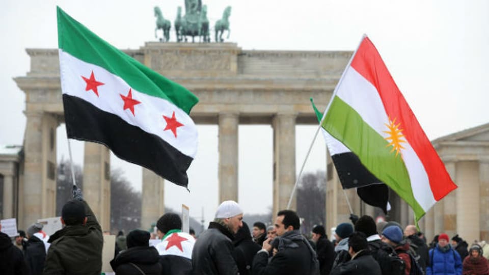 Syrische Demonstranten vor dem Brandenburger Tor im Februar 2012.