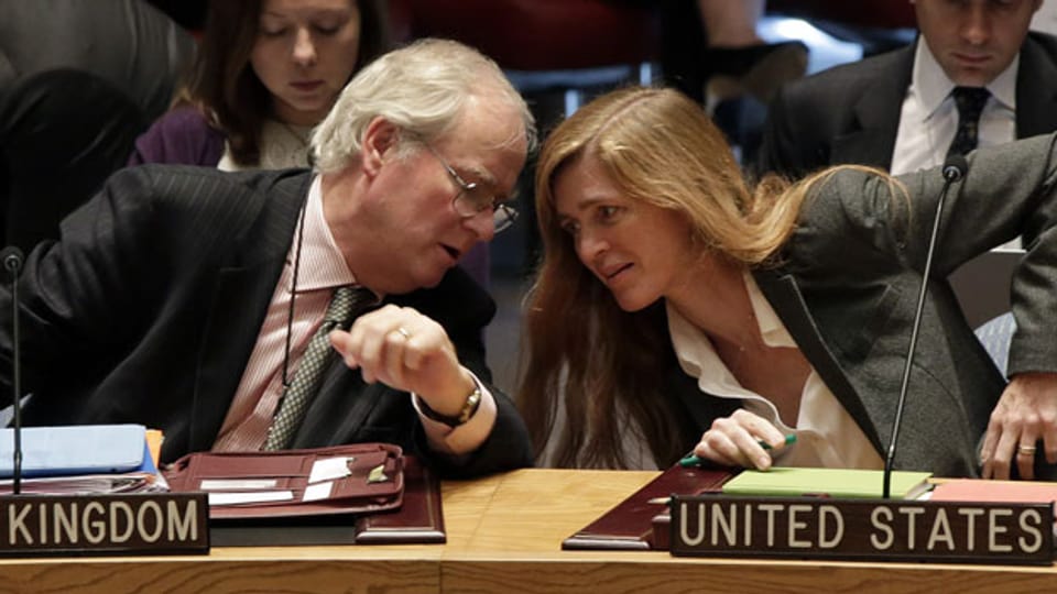 «Vereinbarung mit Russland erreicht!» Das verkündete die neue amerikanische Botschafterin bei der UNO, Samantha Power, der Welt. Hier im Bild mit dem britischen Botschafter Mark Lyall (links)  an der Konferenz im Sicherheitsrat der Vereinten Nationen.