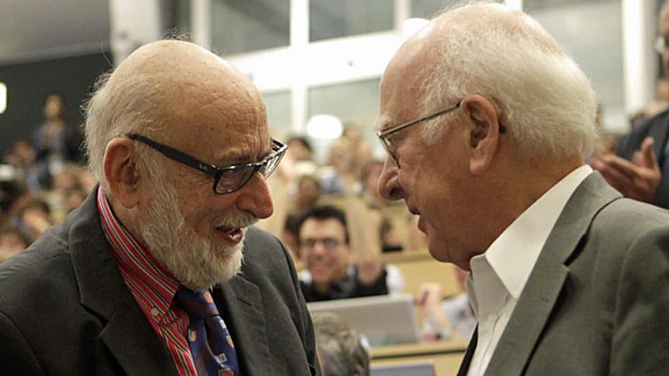 Der Belgier François Englert und der Brite Peter Higgs, am 4. Juli 2012 am CERN in Genf.