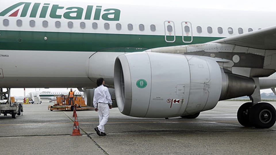 Die italienische Regierung hat der Fluggesellschaft Alitalia staatliche Hilfe in Aussicht gestellt.