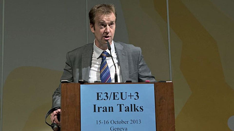 Michael mann, der Sprecher der EU-Aussenbeauftragten Catherine Ashton an einer Medienkonferenz in Genf.