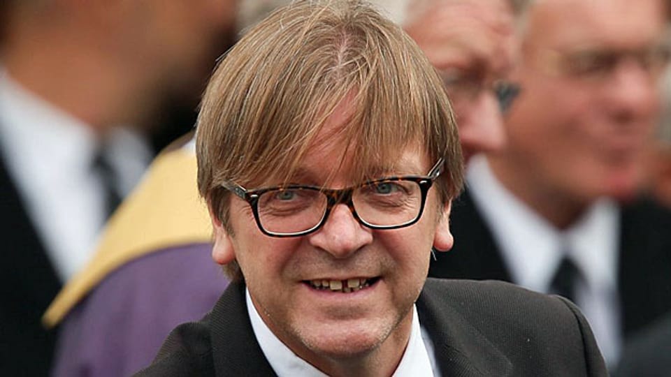 Guy Verhofstadt, der Chef der Liberalen im EU-Parlament, fordert: Mehr Geld für Frontex - und für die Länder Nordafrikas.