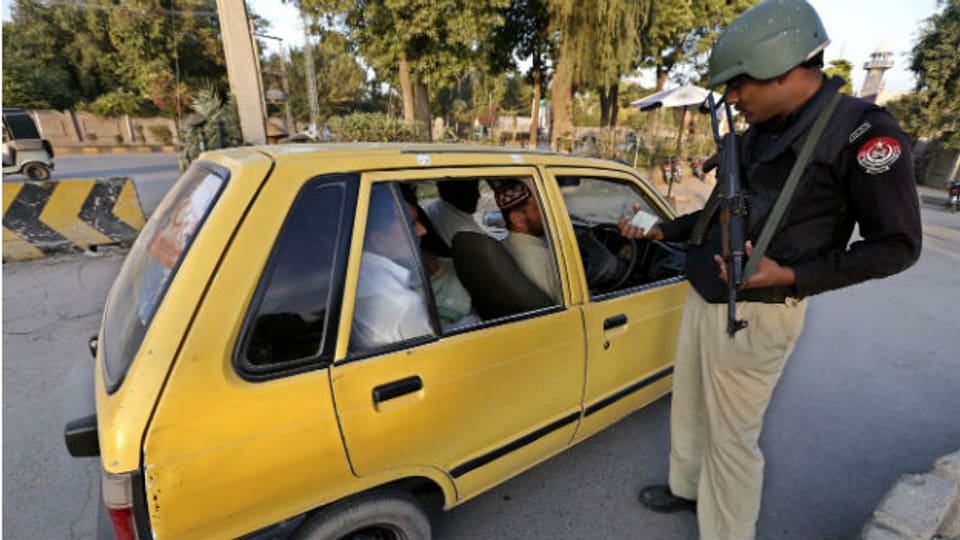 Verstärkte Sicherheitsmassnahmen in Peshawar nach der Tötung des Talibanchefs.