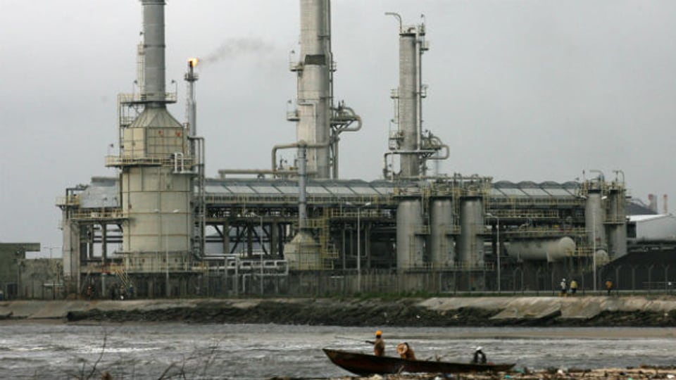 Öl-Raffinerie in Nigeria.