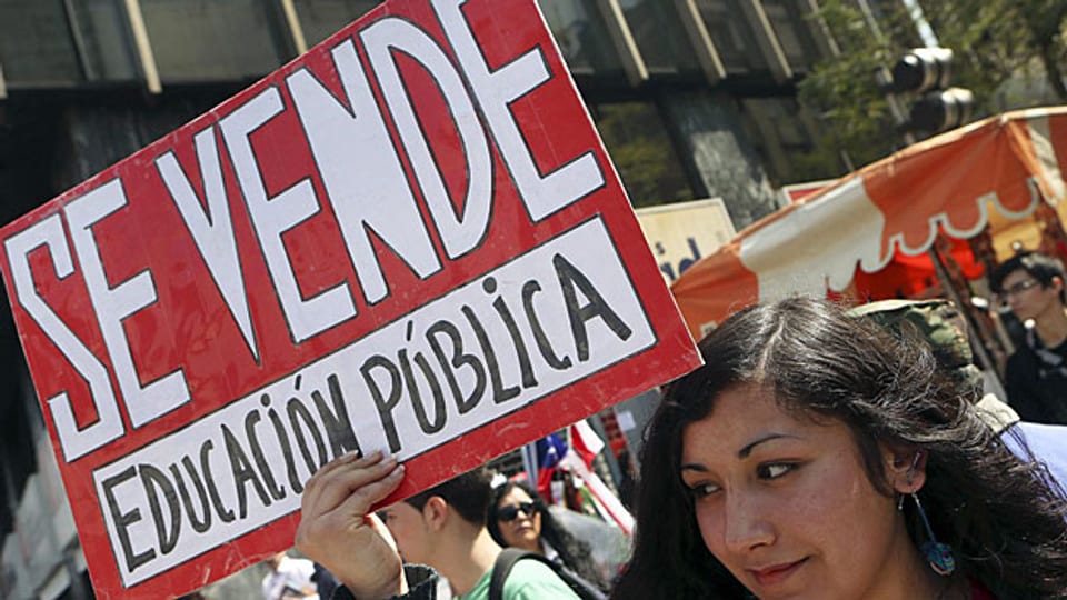 Seit Wochen demonstrieren chilenische StudentInnen für bessere Bildungschancen.