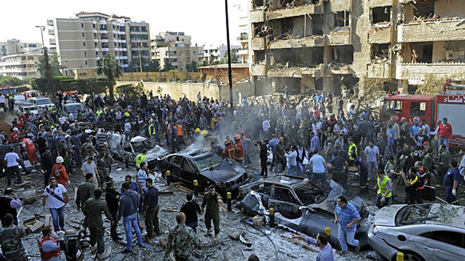 Beirut, in der Nähe der iranischen Botschaft - kurz nach zwei Explosionen.