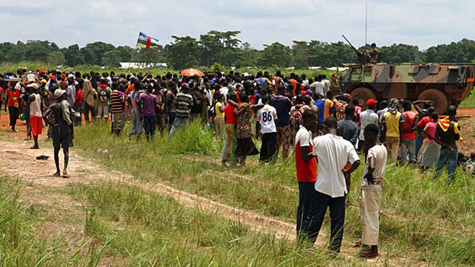 Ende August 2013 suchen Flüchtlinge Schutz beim Flughafen von Bangui, der Hauptstadt der Zentralafrikanischen Republik.