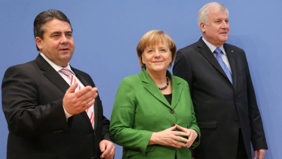 SPD-Chef Gabriel, CDU-Kanzlerin Merkel und CSU-Chef Seehofer präsentieren die Einigung.