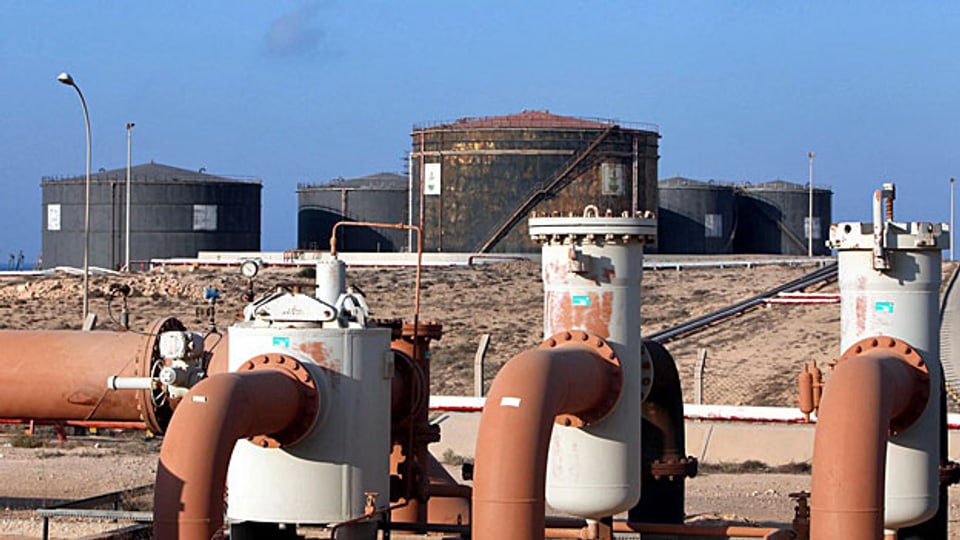 Hariga, der Ölhafen von Tobruk in Libyen.