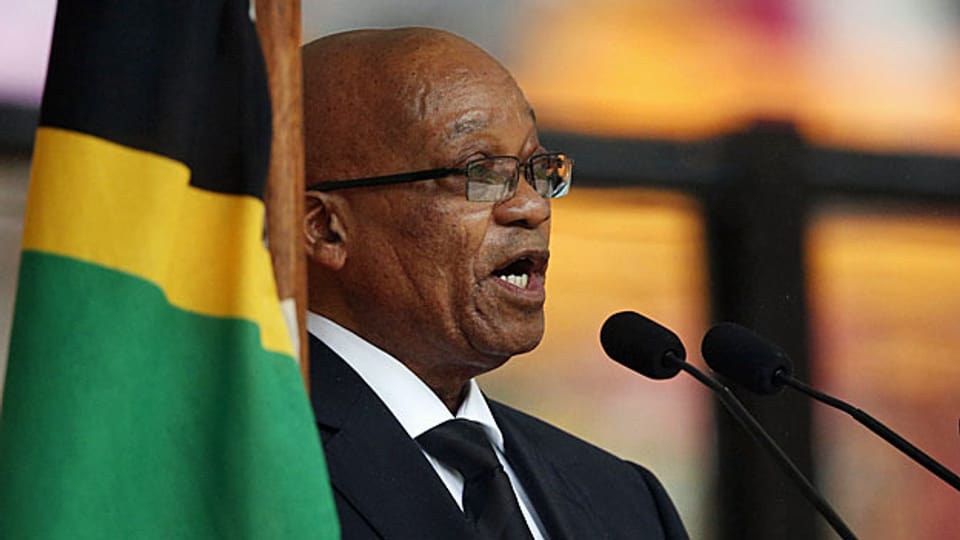 Südafrikas Präsident Jacob Zuma. An der Trauerfeier für Nelson Mandela wurde er ausgebuht. Er wird in nächster Zeit einen schweren Stand haben.