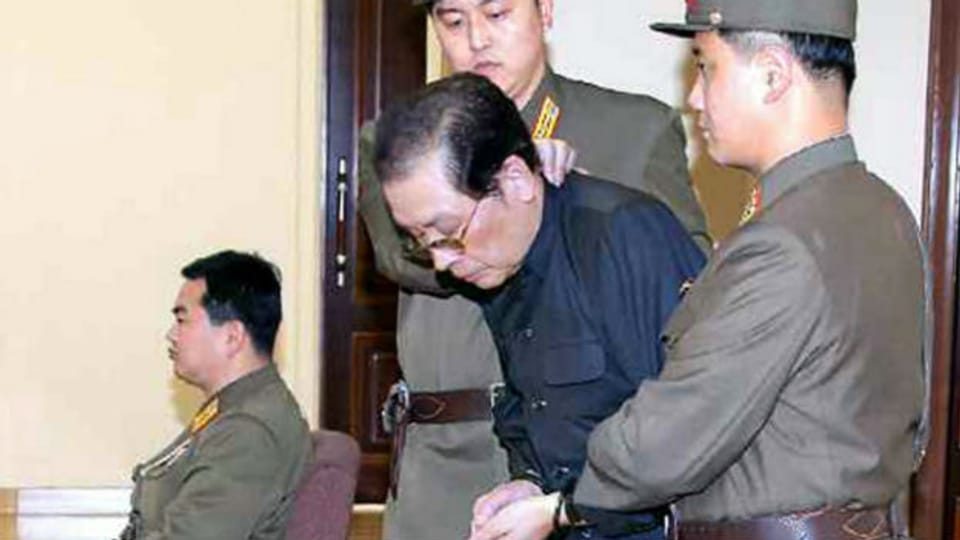 Jang Song Thaek am Donnerstag vor einem Militärtribunal