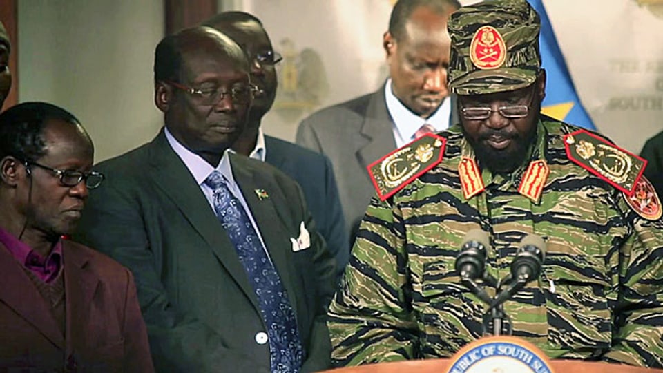 Am 16. Dezember ist Südsudans Präsident Salva Kiir nicht mehr wie üblich im Anzug und mit schwarzem Hut aufgetreten, sondern in Uniform - als Soldat und Kämpfer.