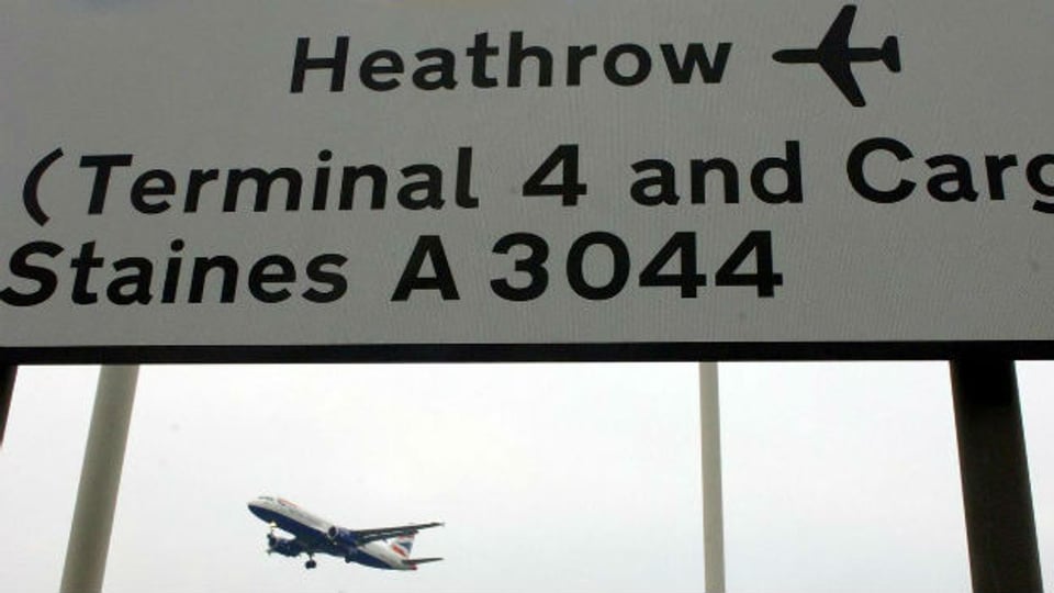 Am Flughafen Heathrow.