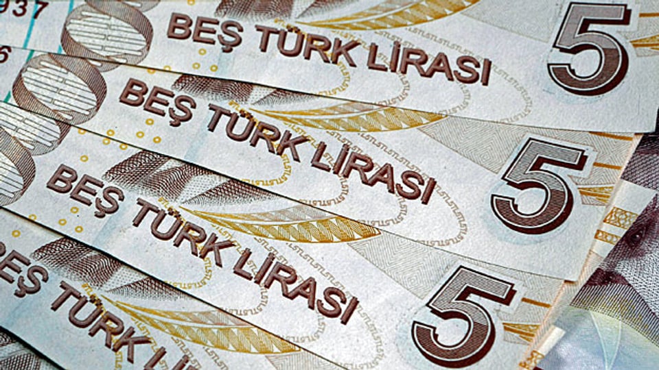Die türkische Zentralbank hofft darauf, dass sich mit der Erhöhung des Leitzinses die Währung stabilisiert.