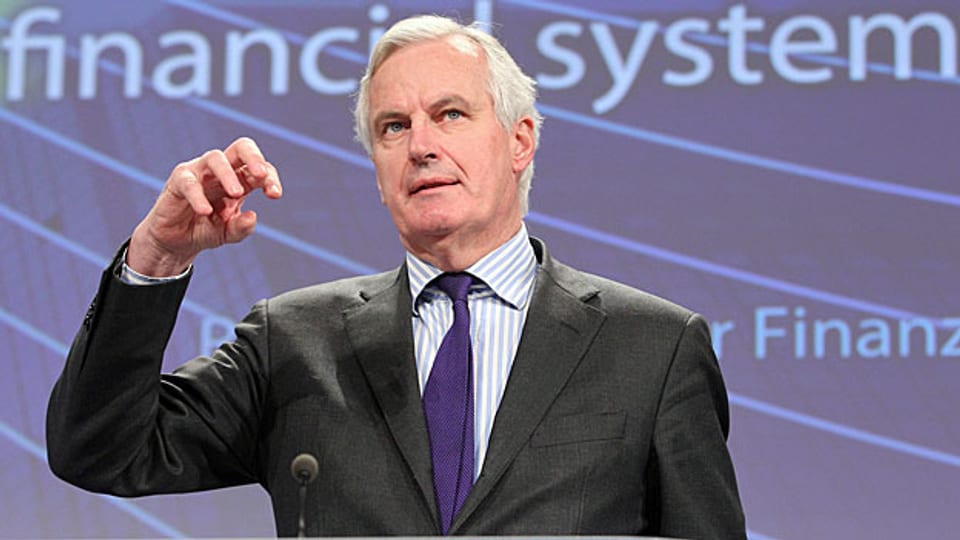 EU-Binnenmarktkommissar Michel Barnier hat die neue Richtlinie vorgestellt, die das Risiko der zu grossen Banken mindern soll.