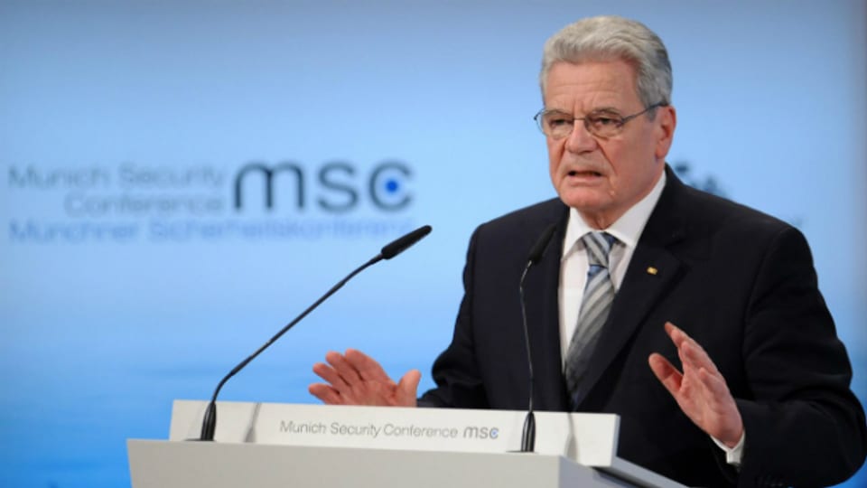 Bundespräsident Gauck erwähnte in seiner Rede auch ausdrücklich militärische Einsätze.