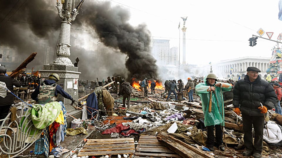 Chaos und Zerstörung auf dem Maidan im Zentrum der ukrainischen Hauptstadt Kiew.