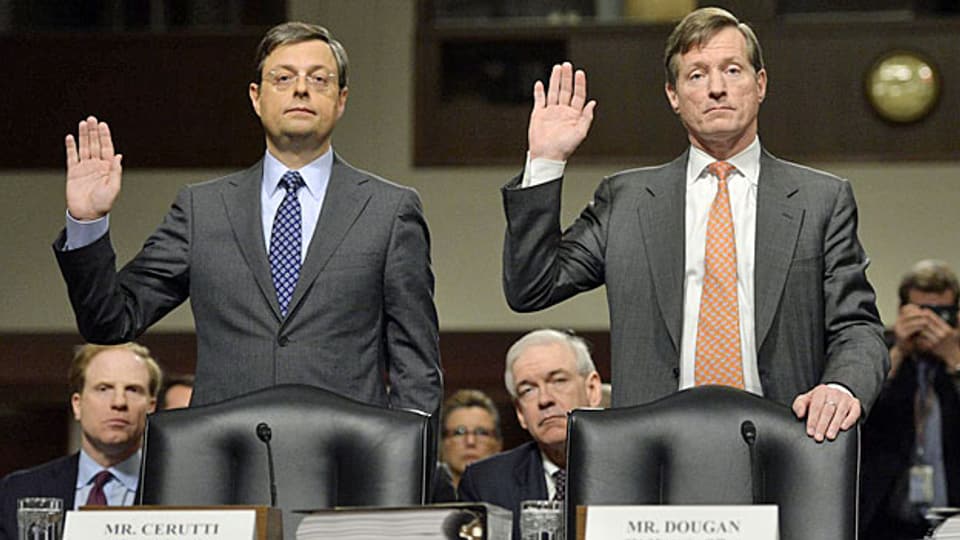 Romeo Cerutti und Brady Dougan beim Schwur vor dem Ausschuss des US-Senats.