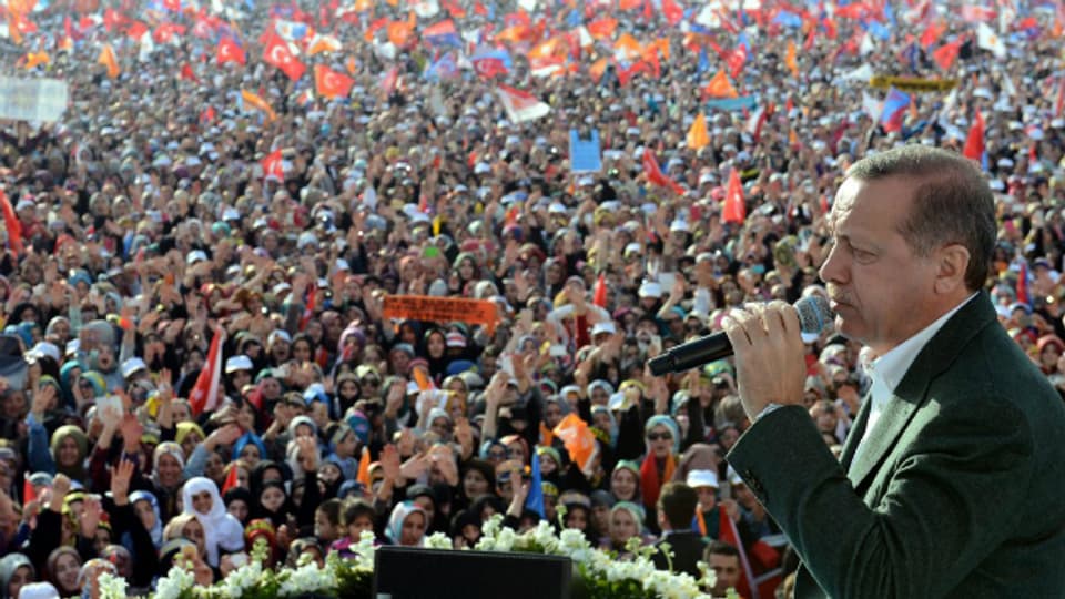 MInisterpräsident Erdogan bei einer Wahl-Veranstaltung am Sonntag.